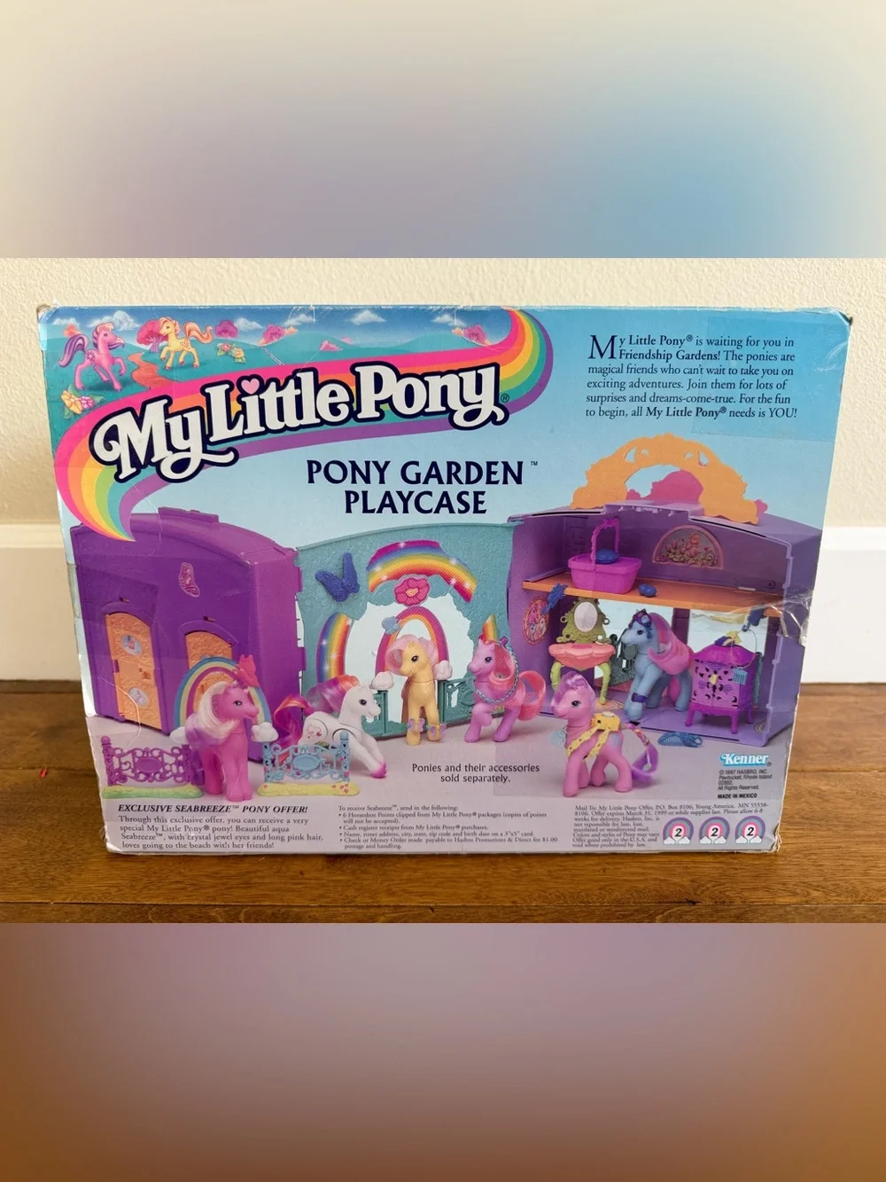Vintage 1997 My Little Pony Pony Garden Playcase in box!